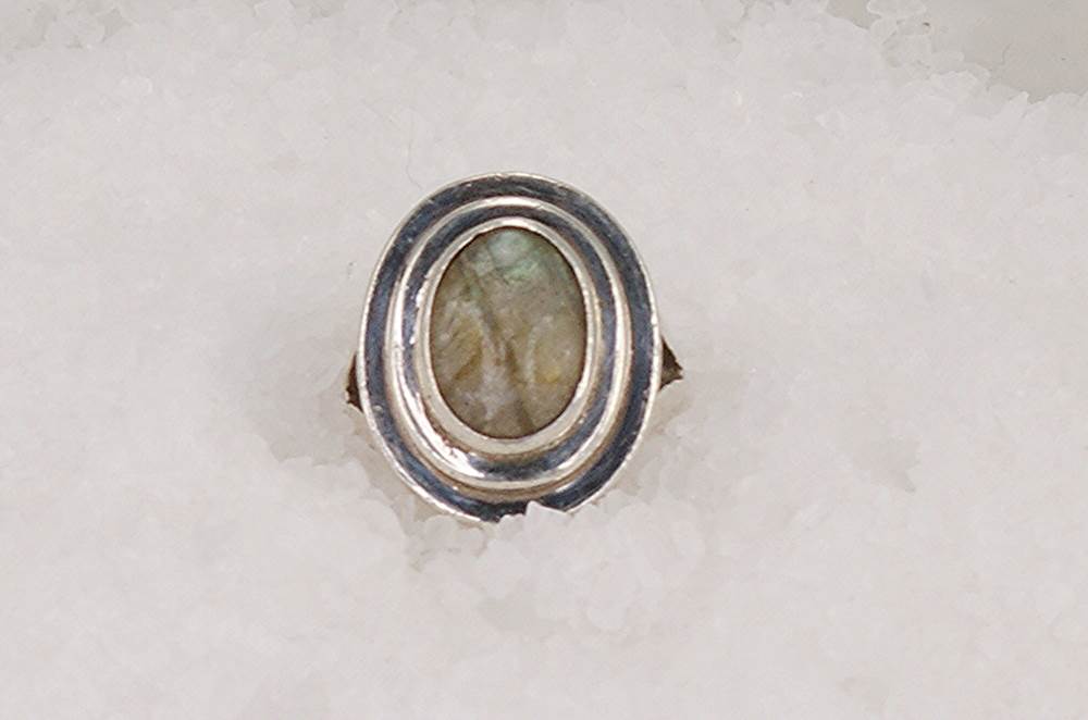 Labradorite handmade sterling silver ring.