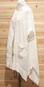One of a kind, kimono topper made of 100% soft white Japanese linen.