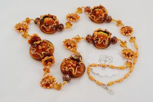 orange sea anemone glass necklace