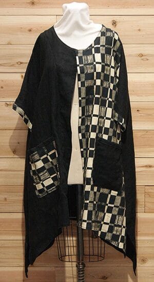 Black and ivory Japanese linen cloak with 2 large front pockets.