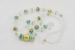 teal-gold-glass-bead-necklace