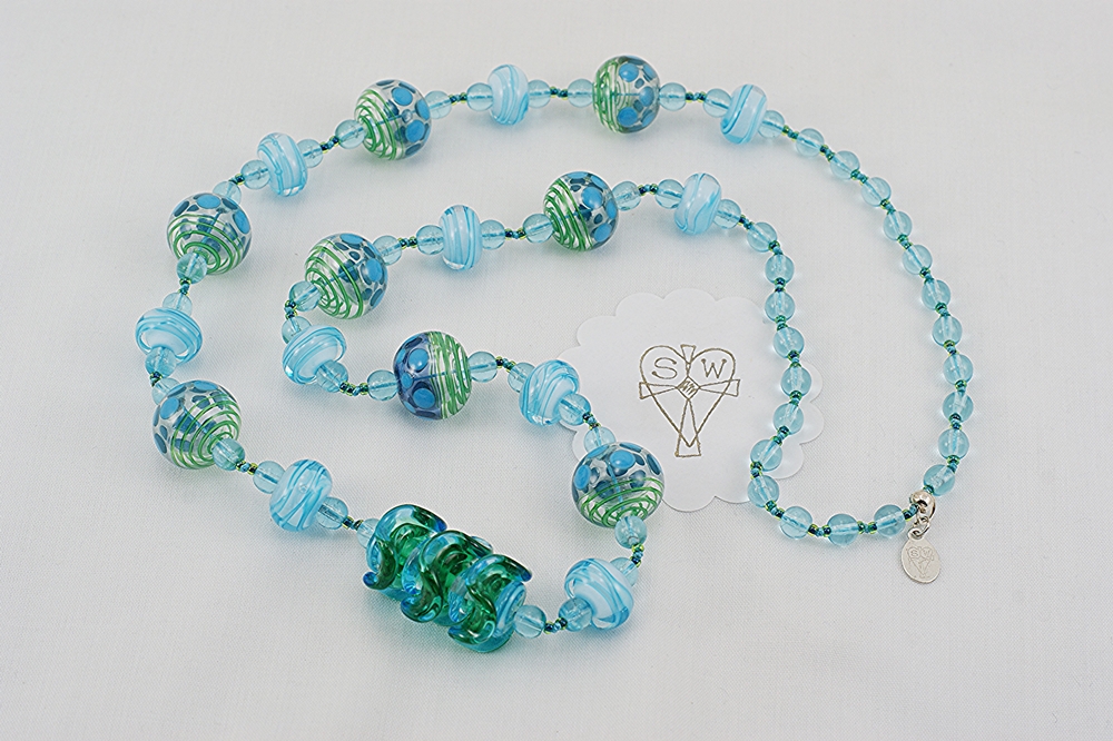 turquoise blue green accented glass beaded necklace