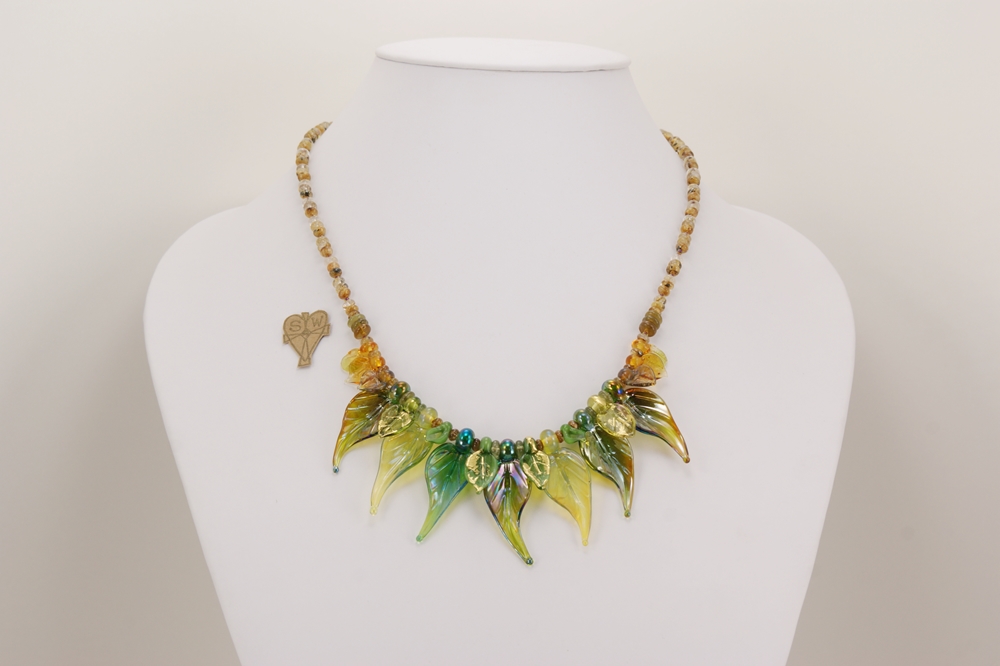 necklace autumn colored glass leaves jade gold quartz agate beads