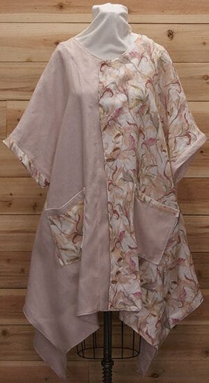 One of a kind, Pale pink, 100% Australian linen cloak with front pockets.