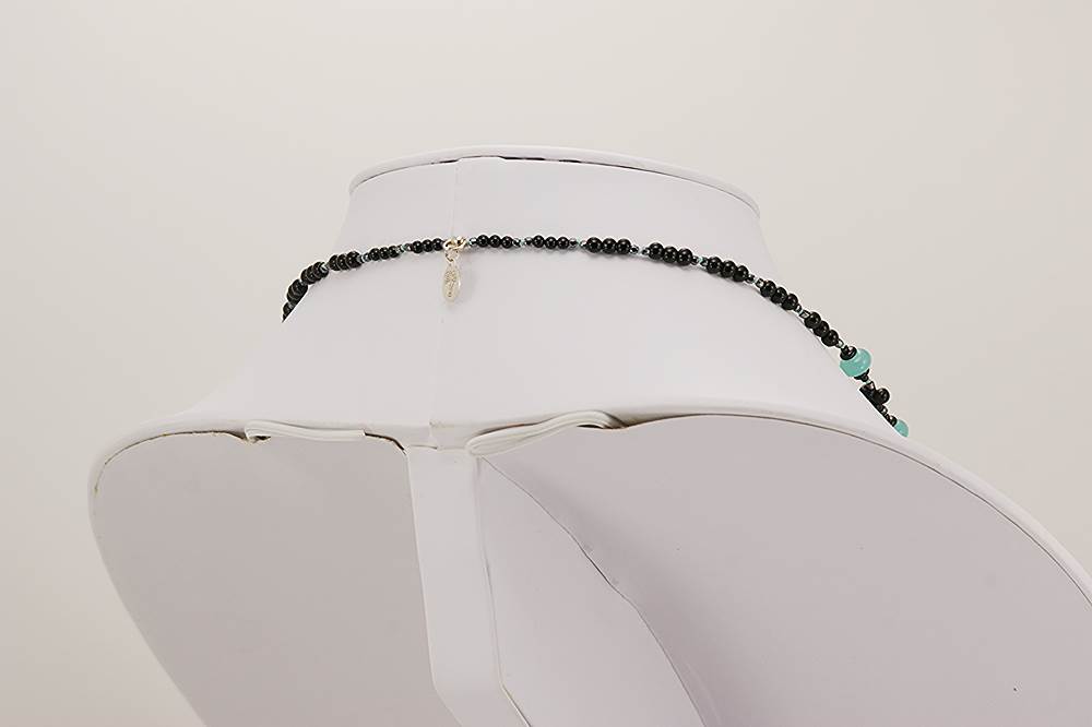 Kryptonite foam green colored glass bead necklace.