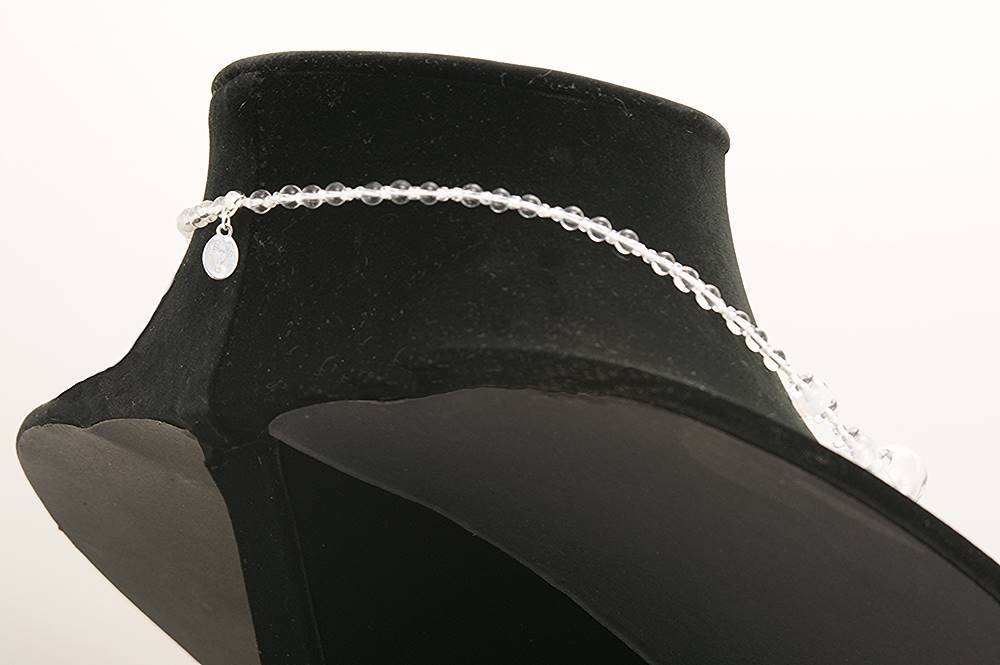 White and clear glass beaded necklace.