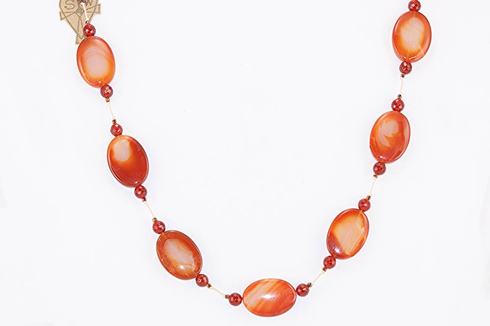Handmade necklace with carnelian agate.