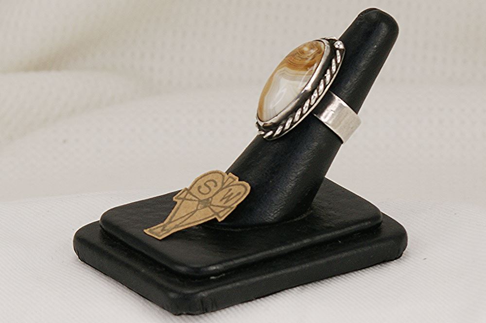 Sterling silver ring with brown lace agate stone.